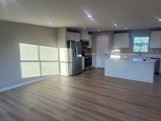 Building Photo - 1143 Lisenbee Wy