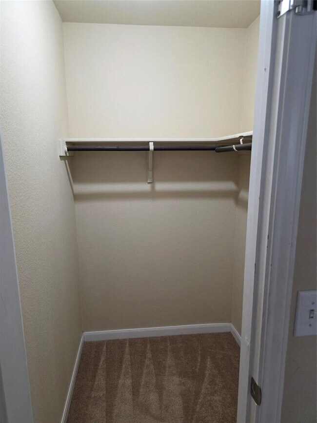 Foto del edificio - 602 Mitchell Dr