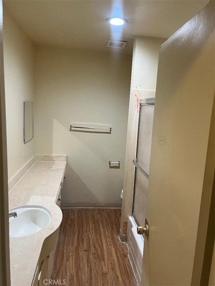 Building Photo - 1451 W 105th St