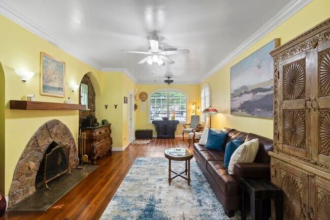 Foto del edificio - 614 SE 5th Ct