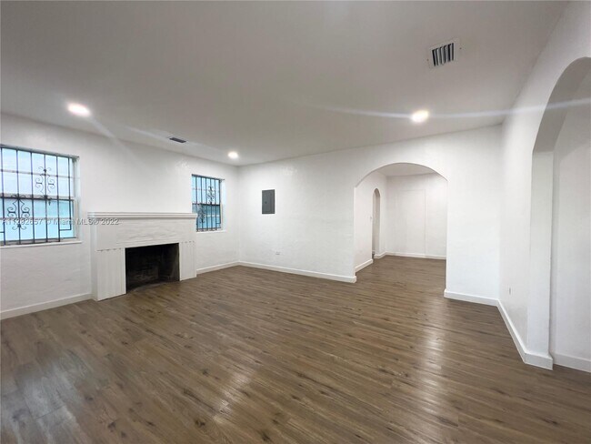 Building Photo - 1421 NW 58th St