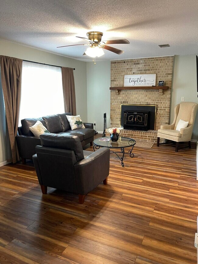 Foto del edificio - 1086 County Hwy 183 N