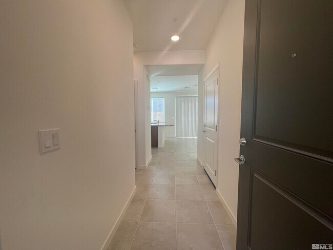 Foto del edificio - 4960 Cavestone Rd