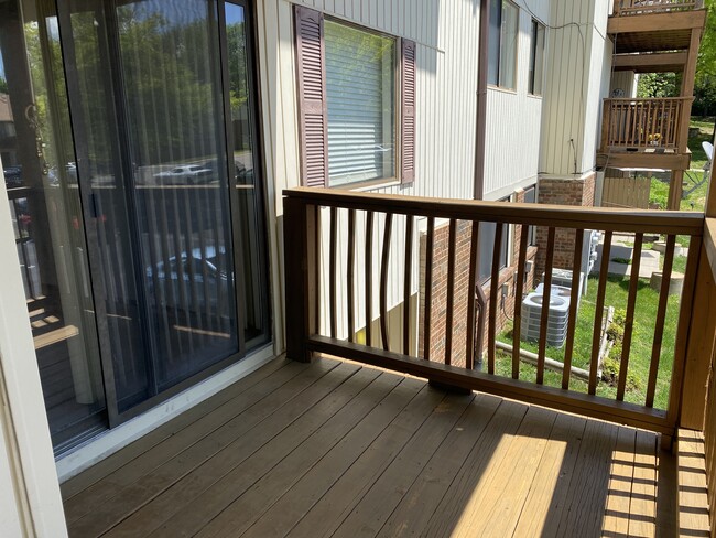Building Photo - 1531 Springlet Ct