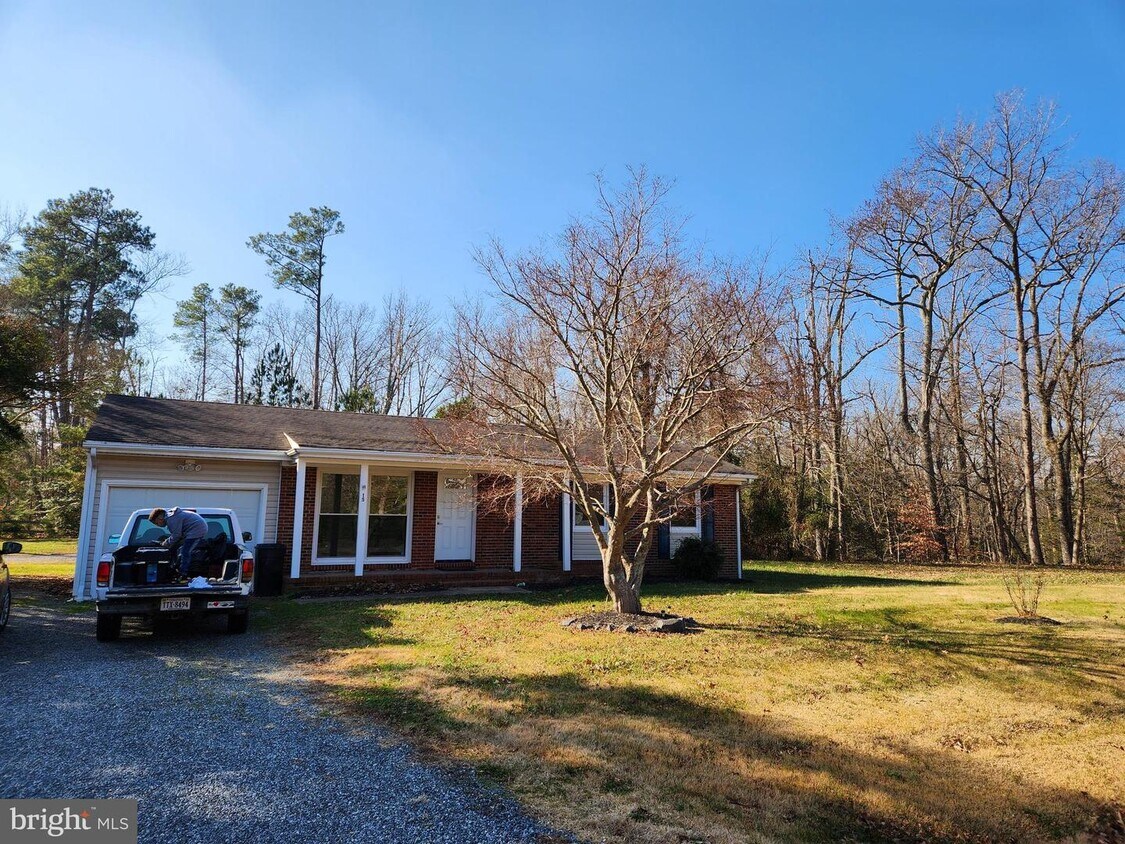 15 Federalist Way, Montross, VA 22520 House Rental in Montross, VA