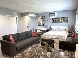 Building Photo - 515 N Azusa Ave