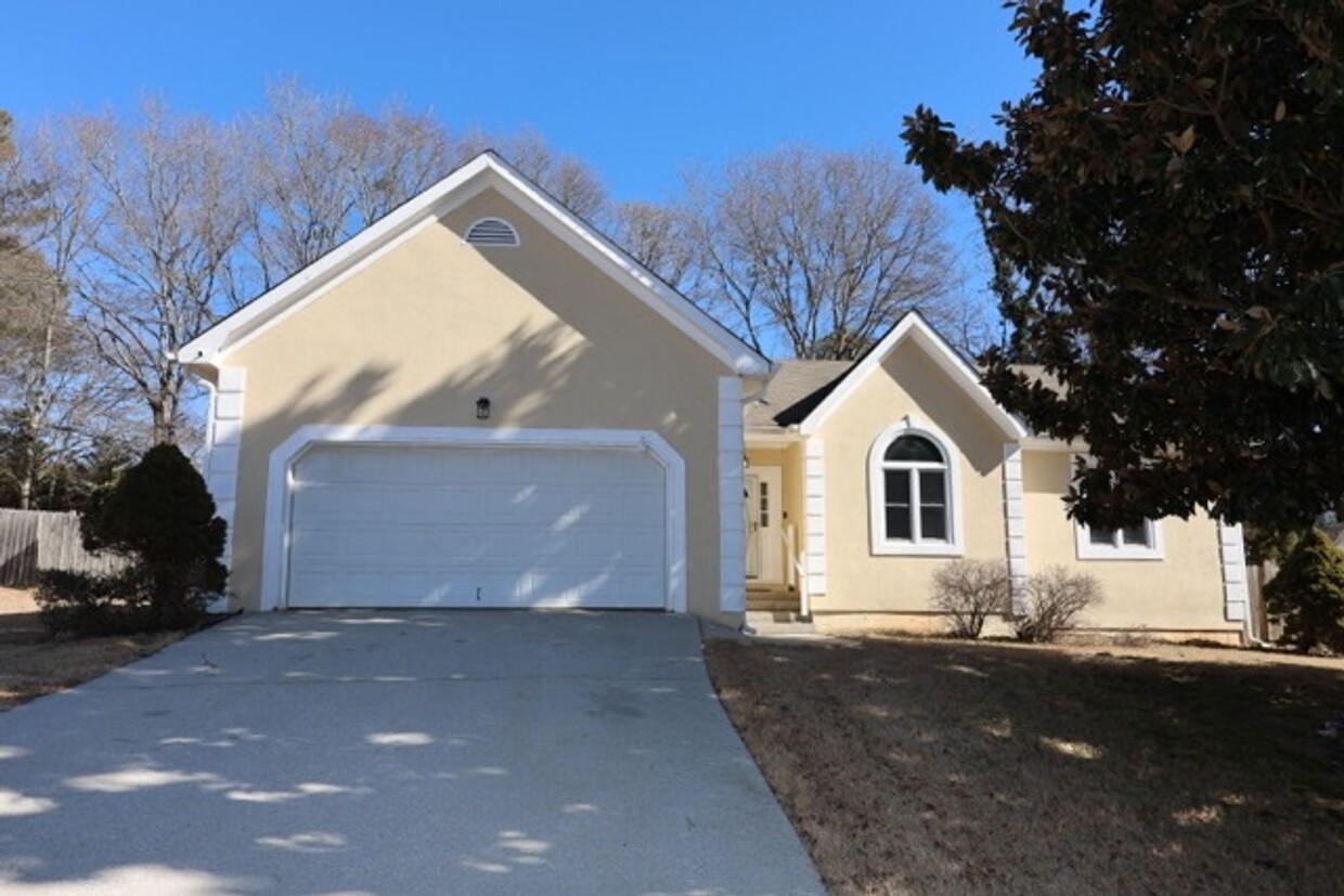 Primary Photo - 3 Bedroom Home in Snellville For RENT!