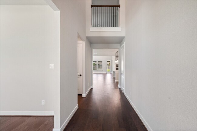 Building Photo - 103 E Christine Manor Dr
