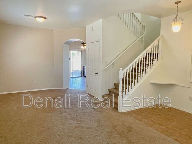 Building Photo - 8467 S Otis Dr