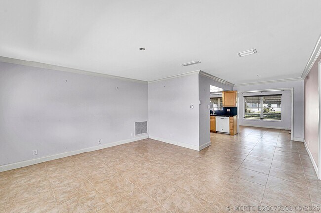 Foto del edificio - 7255 NW 8th Ct