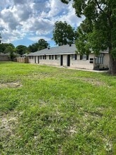 Building Photo - 924 Deslonde St