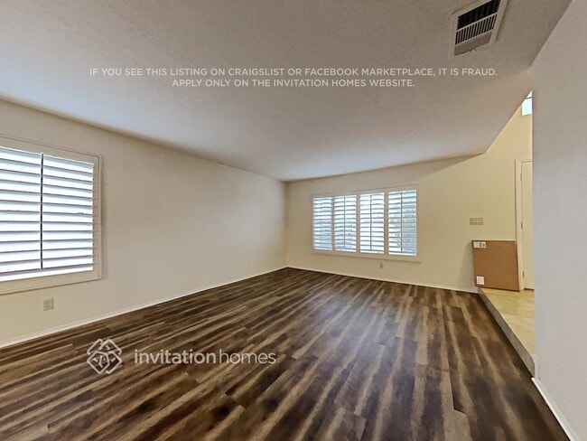 Building Photo - 740 Spruce Tree Cir