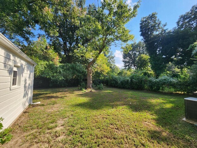 Foto del edificio - 4425 Boyce Rd