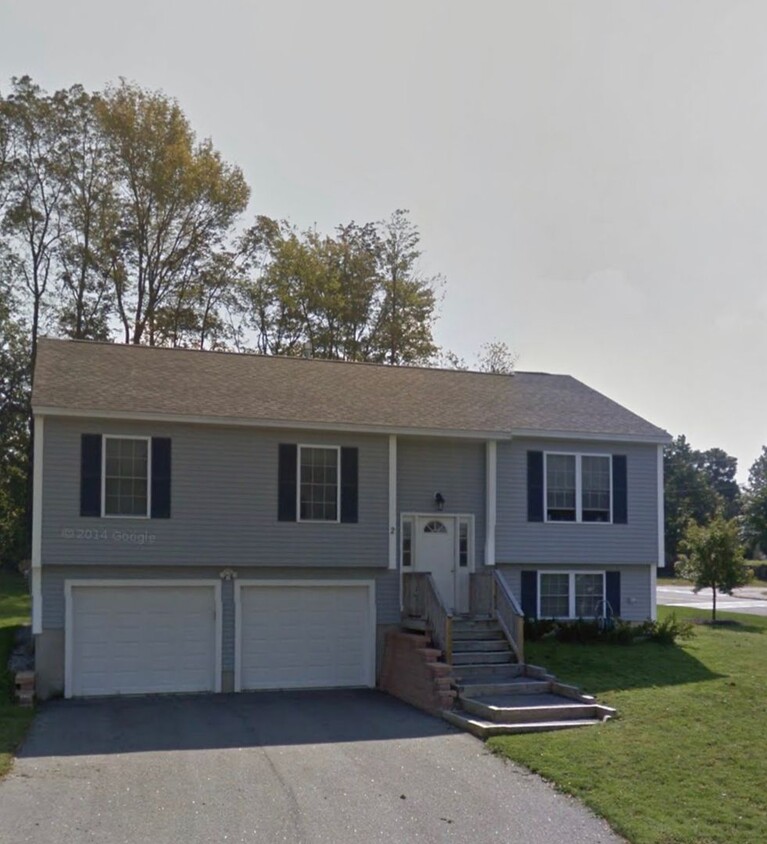 Primary Photo - Price Reduction!!!!! 3 Bedroom 2 Bath Rais...