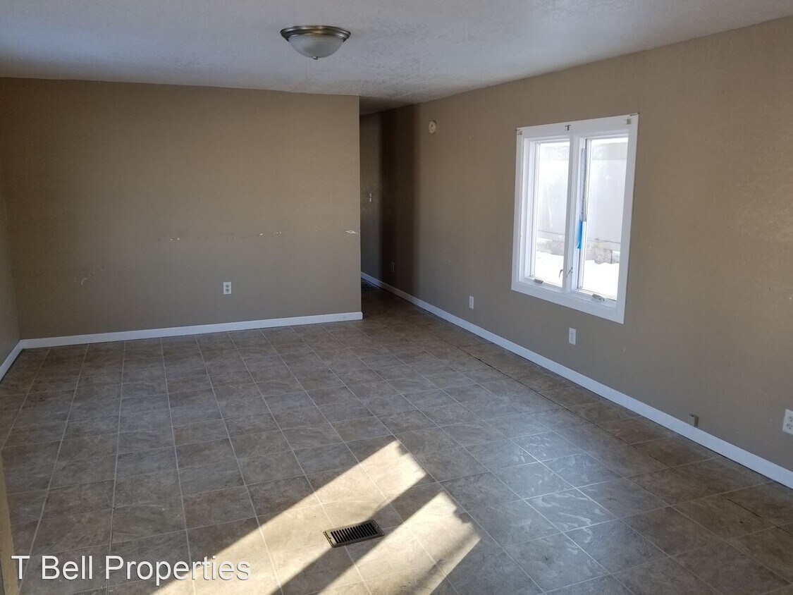 Primary Photo - 3 br, 1 bath House - 312 N. Todds Ferry Rd.