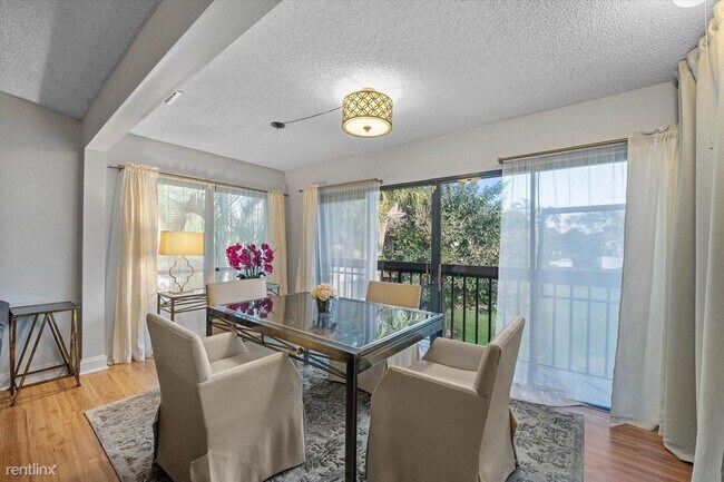 Foto del edificio - 2 br, 2 bath House - 1102 Duncan Cir Apt 202