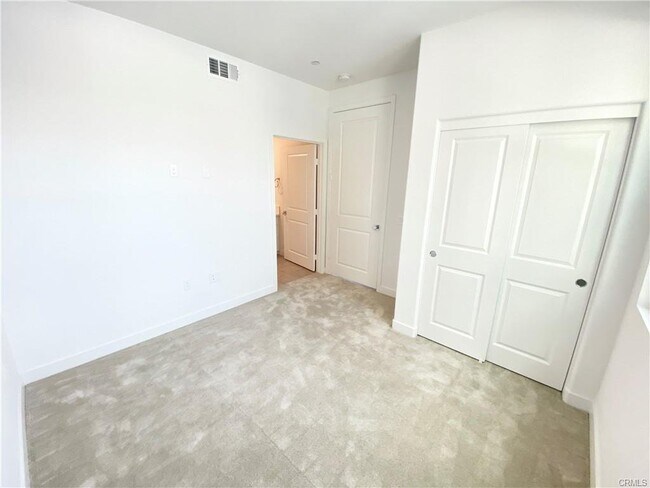 Building Photo - 425 Palermo, Lake Forest, CA 92630 - 3 BR ...