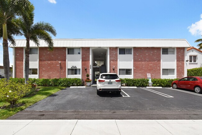 Foto del edificio - 402 Lake Shore Dr