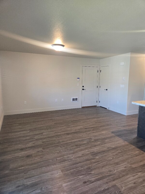 Foto del edificio - 206 11th Ave W