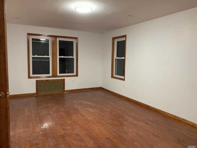 Building Photo - 35-24-35161 161 St