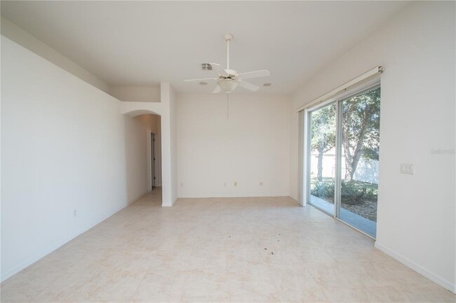Building Photo - 14780 Edgemere Dr