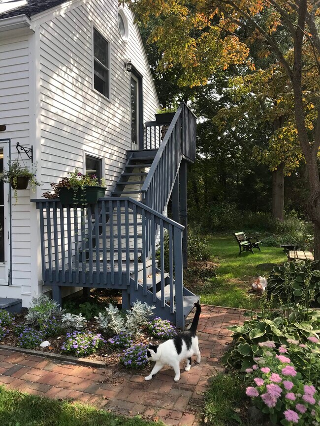 155 Boston Post Rd Unit 1, Madison, CT 06443 Apartments in Madison