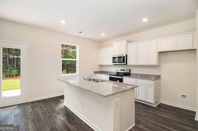 Foto del edificio - 568 Whitman Ln