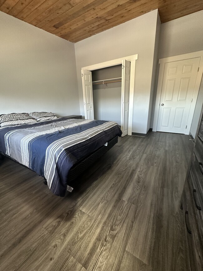Building Photo - 4621 Veterans Way