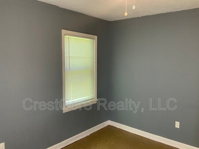 Foto del edificio - 4866 Tutwiler Ave
