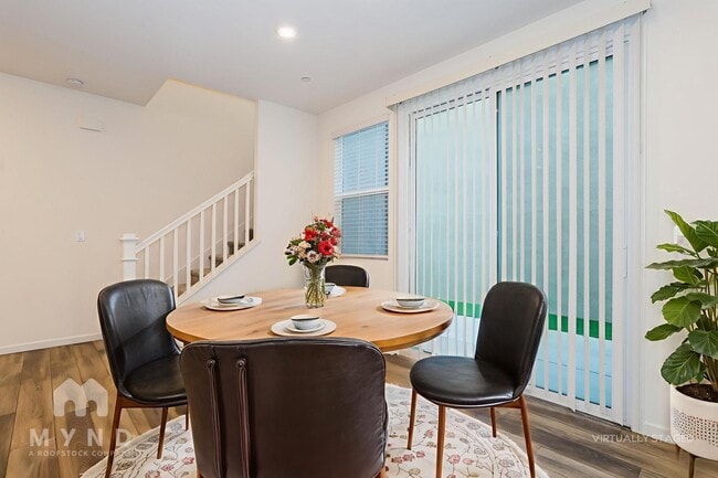 Building Photo - 7942 Pitcher St