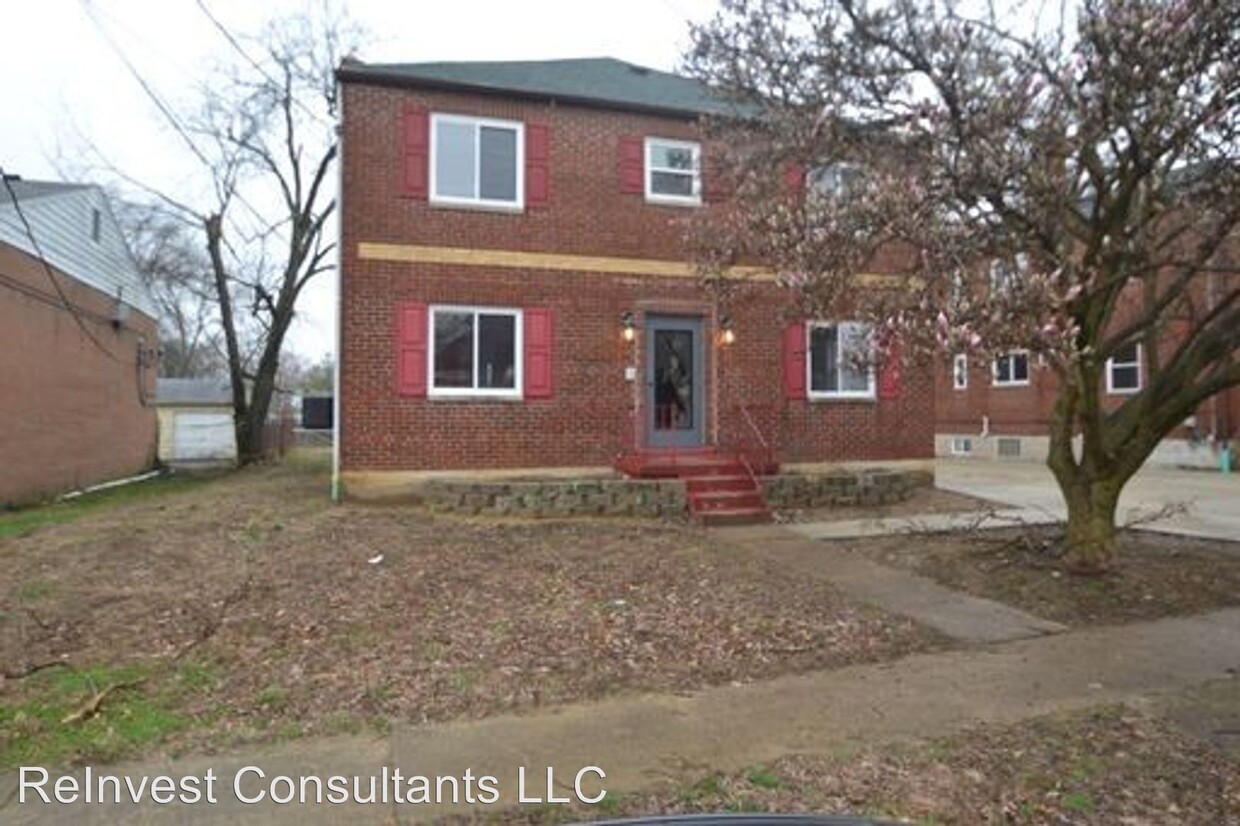 Primary Photo - 6941 Mulberry St