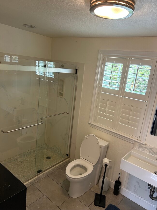 Foto del edificio - 1140 Tuolumne St