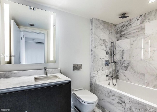 Building Photo - 1 br, 1.5 bath Condo - Echo Brickell Condo