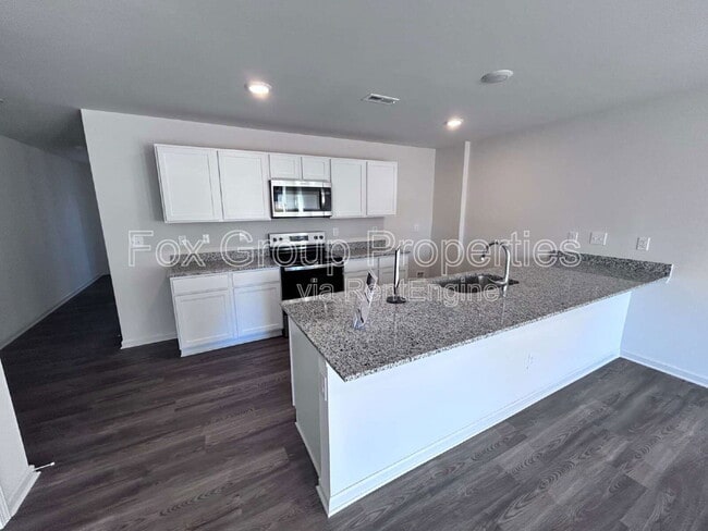 Building Photo - 1910 Tranquility Cir