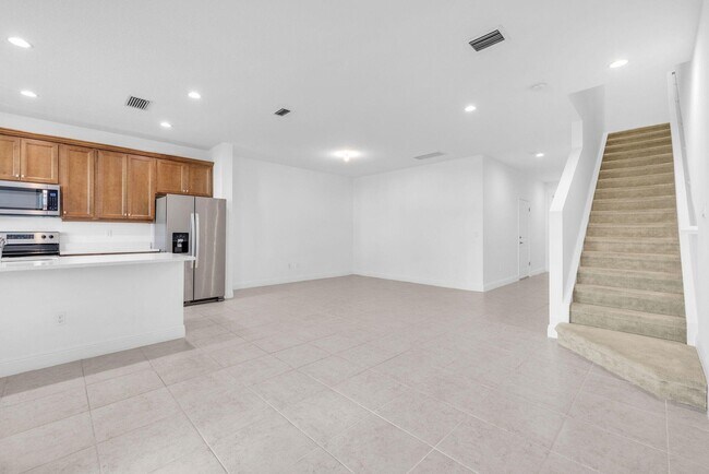 Building Photo - 540 Sanderling Cir