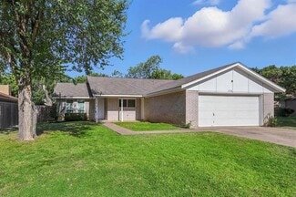 Building Photo - 2218 Honey Creek Ln