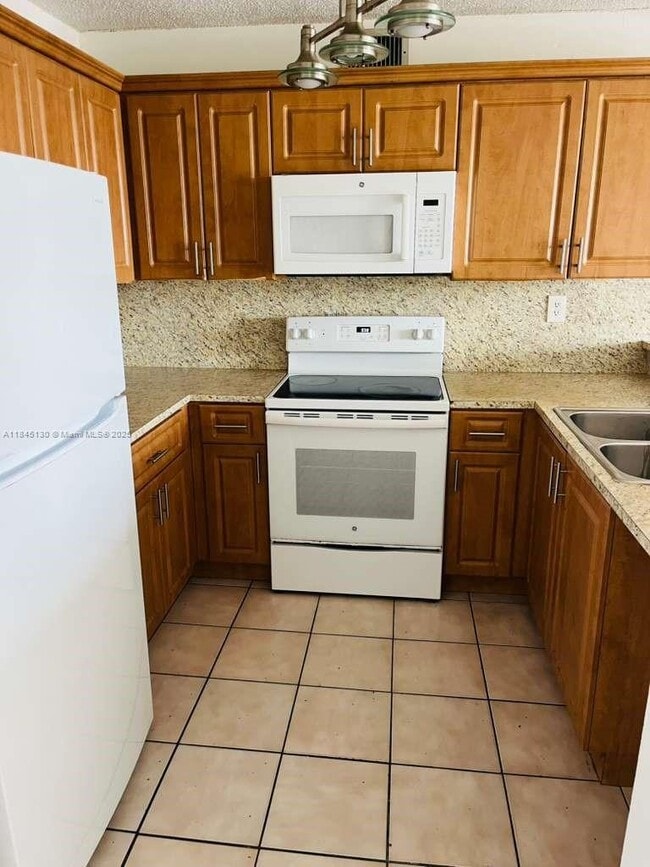 Foto del edificio - 8075 NW 7th St