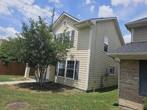 Building Photo - 19509 Richland Springs Dr