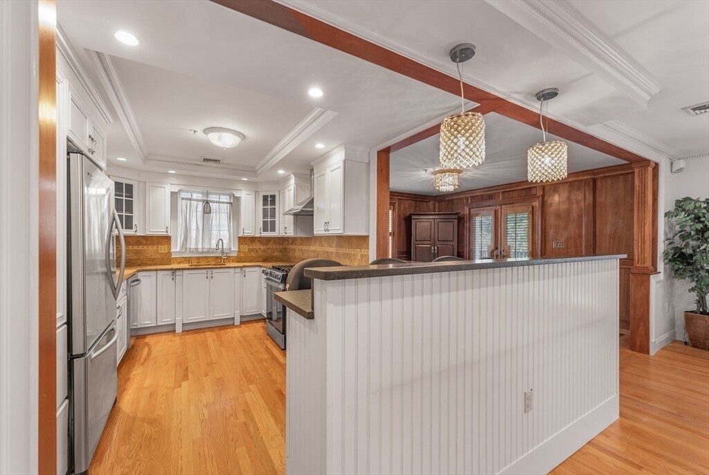 Primary Photo - 114 P St