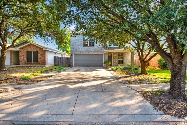 Building Photo - Charming 3 Bed 2.5 Bath Home in Wildhorse ...