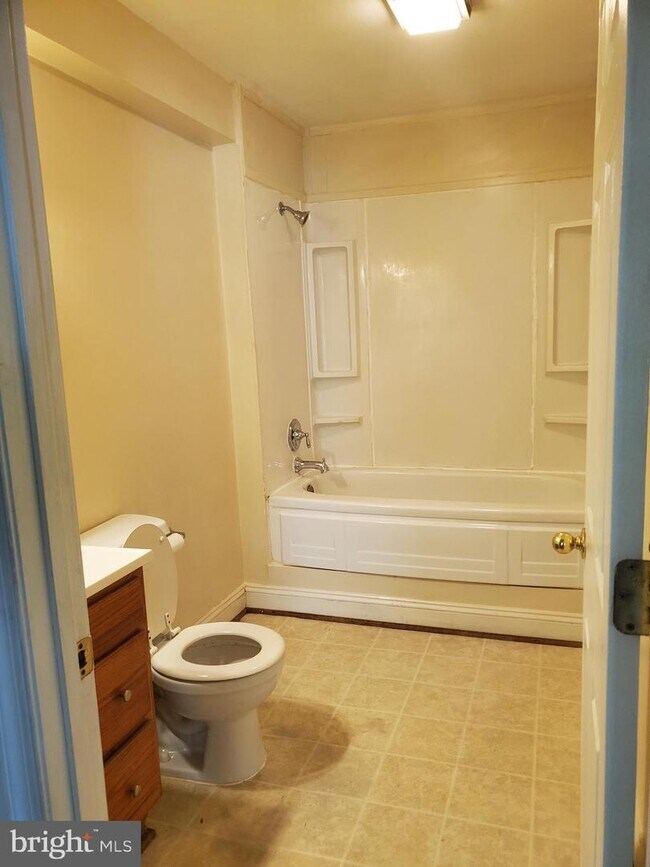 Foto del edificio - 990 Calvert Beach Rd