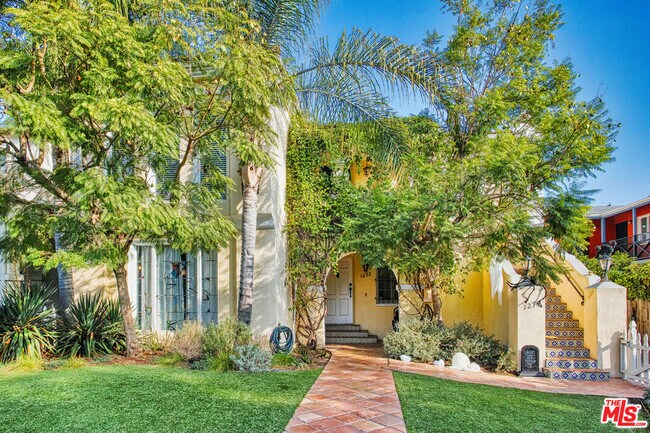 Building Photo - 1272 Ridgeley Dr