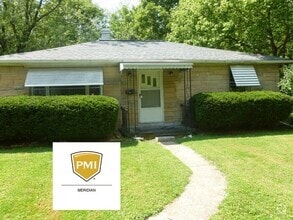 Building Photo - 116 S Bryan Ave