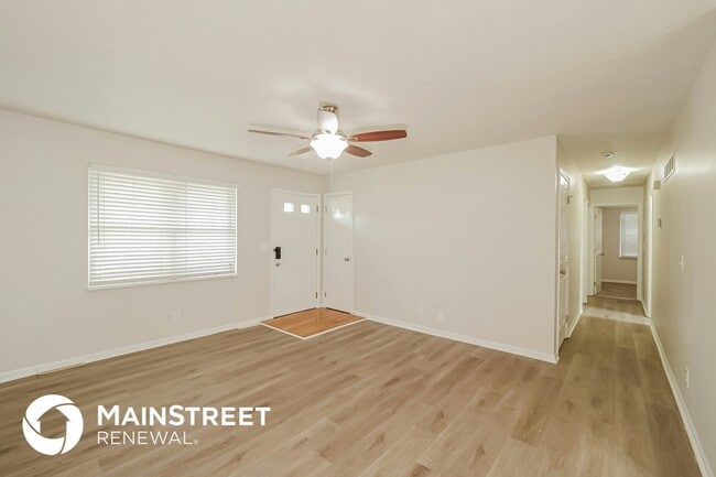 Building Photo - 509 NE 98th Terrace