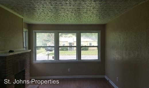 Building Photo - 5549 Royce Ave