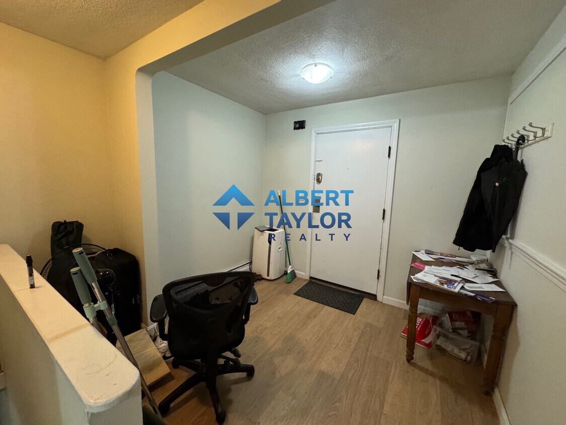 Foto principal - 99 Marion St