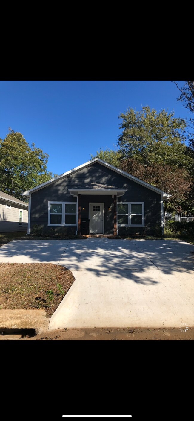 613 E Acheson St, Denison, TX 75021 House Rental in Denison, TX