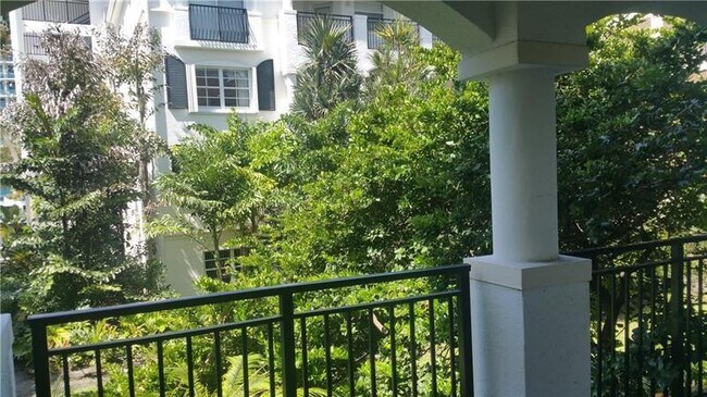 Foto del edificio - 3255 NE 184th St