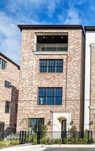 Building Photo - 19 Robita St