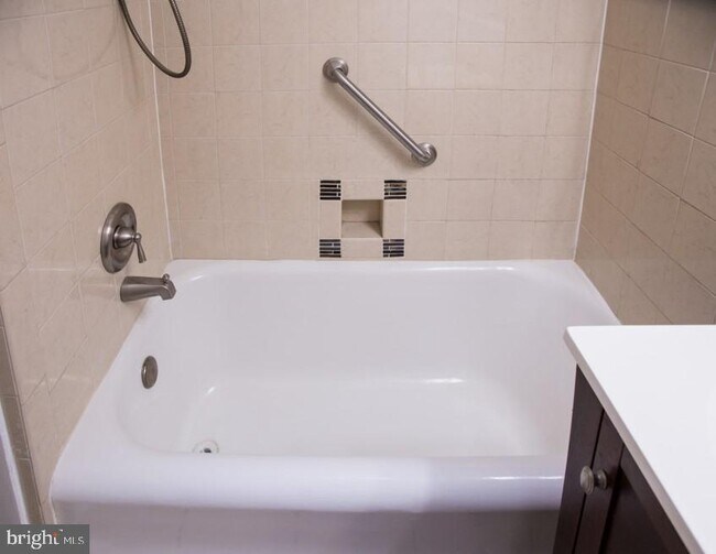 Foto del edificio - 3507 Holmes Ave